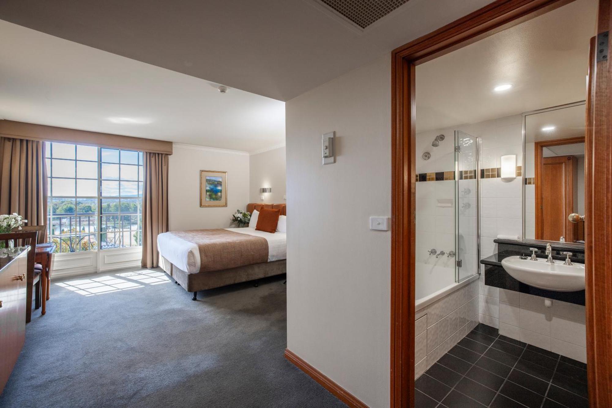 Country Club Tasmania Hotel Лонсестън Екстериор снимка